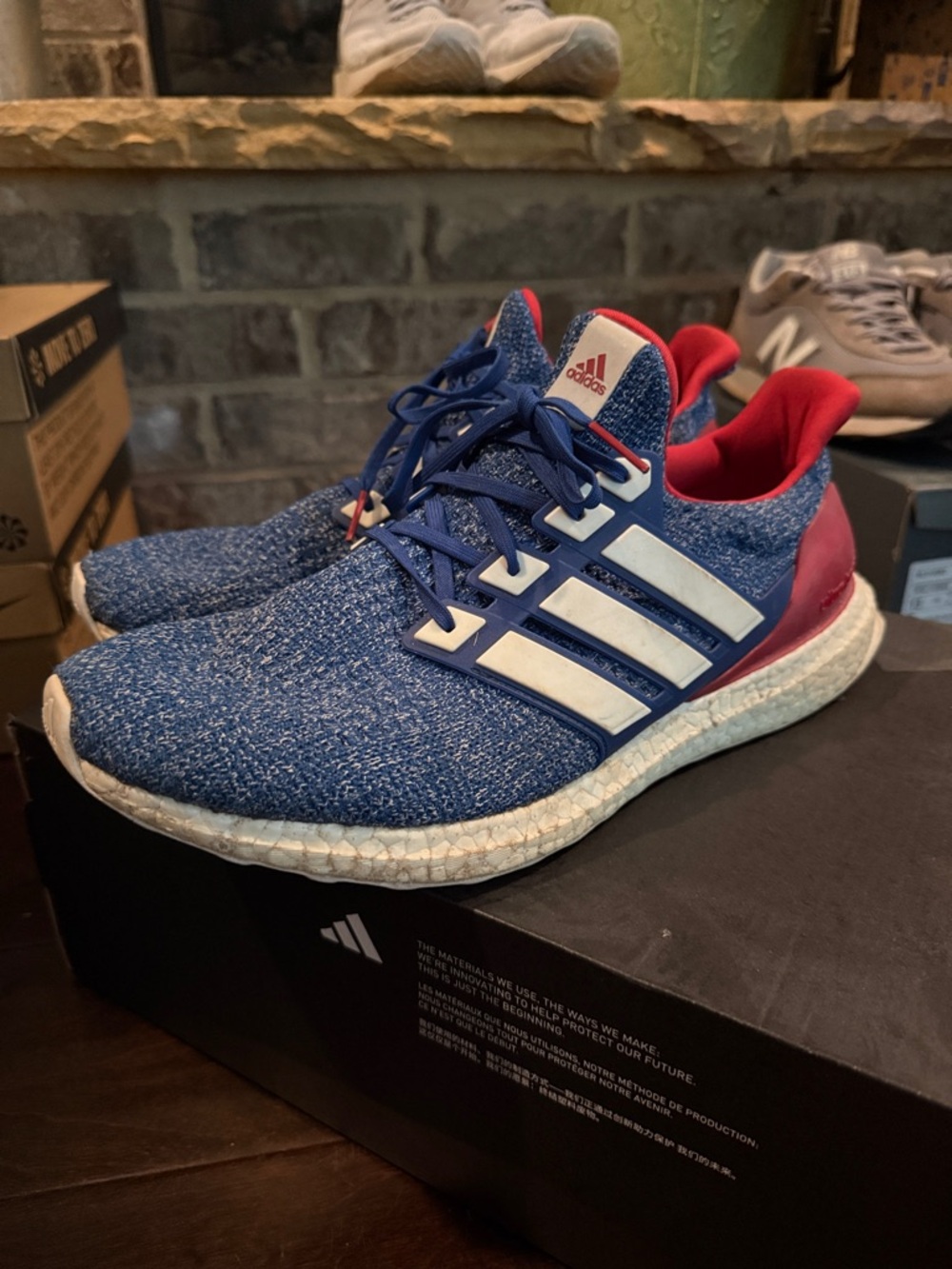 Adidas UltraBoost - Picture 2 of 4